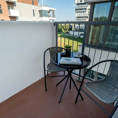 Nowoczesne Apartamenty Z Parkingiem & Balkonem By Noclegi Renters Rzeszow Exterior photo
