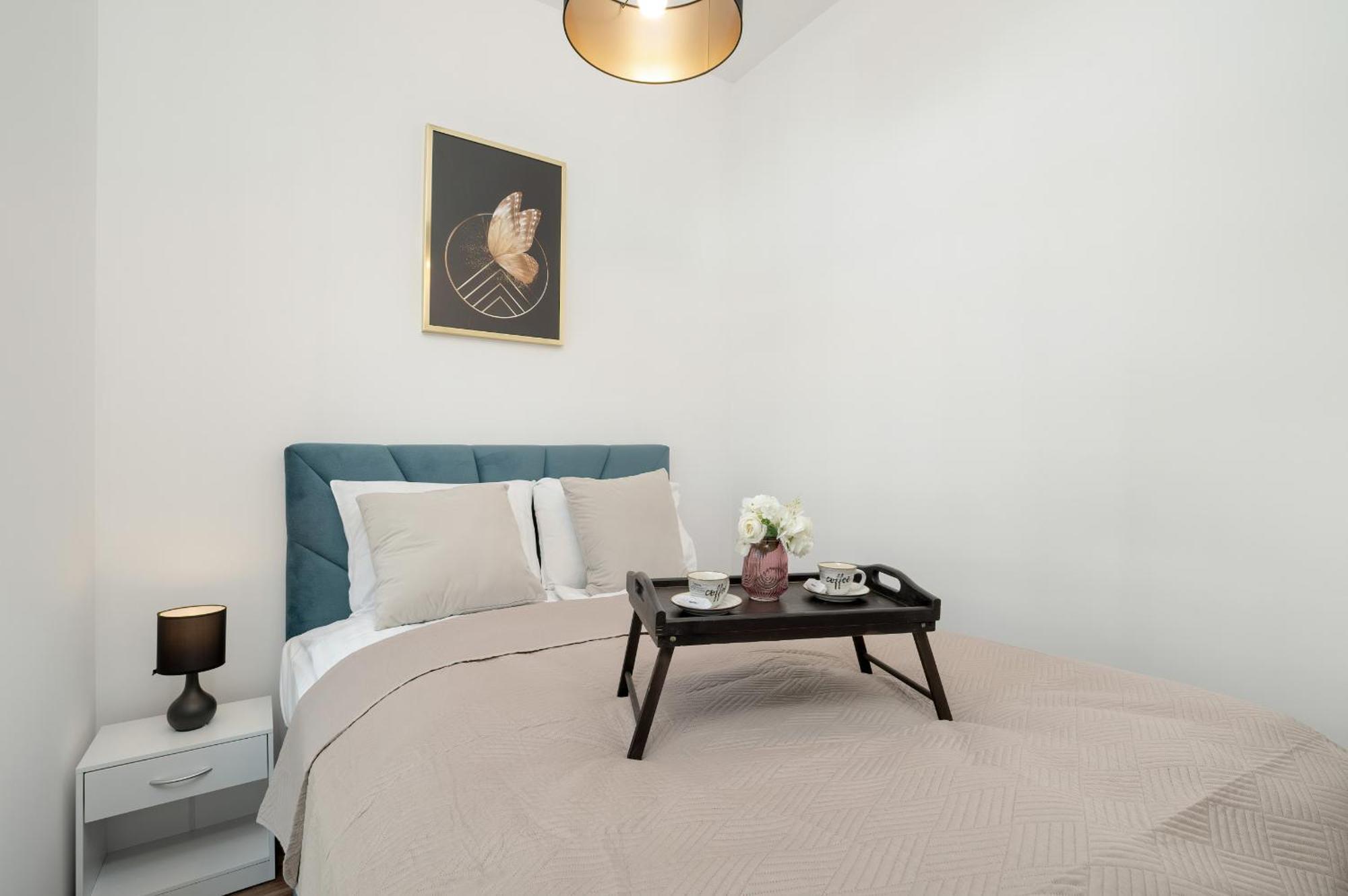 Nowoczesne Z Parkingiem & Balkonem By Renters Apartment