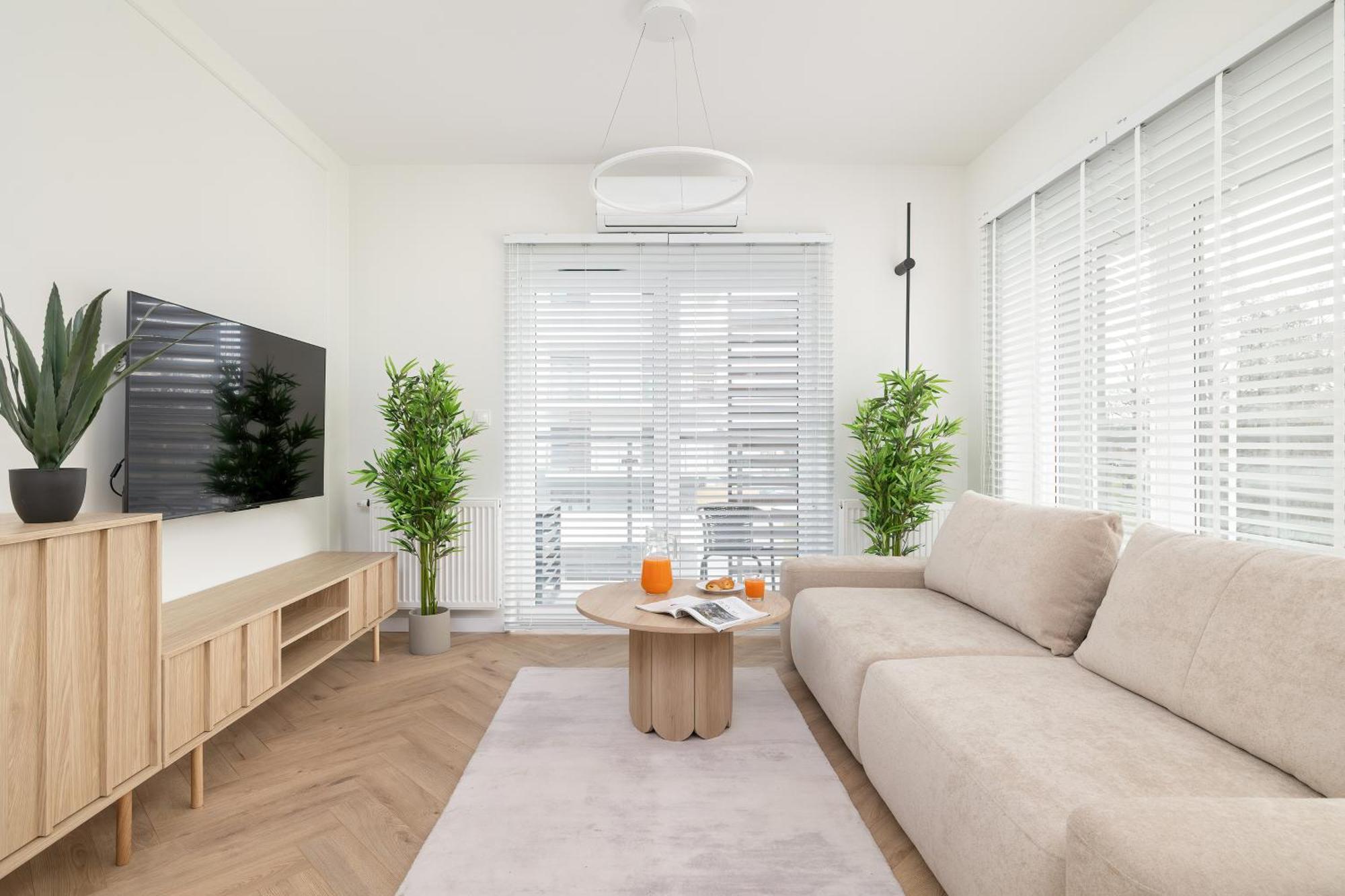 Apartment Nowoczesne Z Parkingiem & Balkonem By Renters