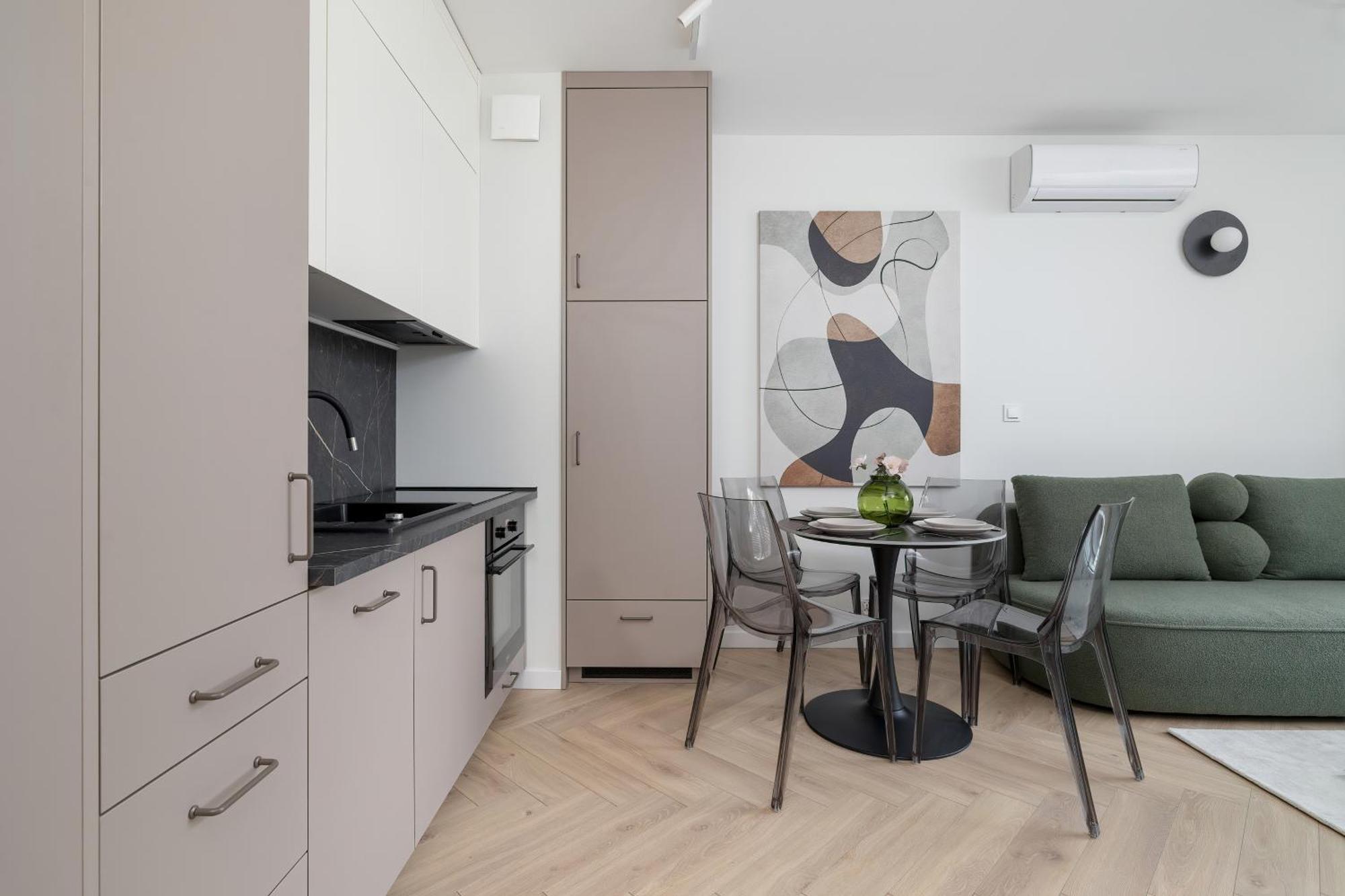 Nowoczesne Z Parkingiem & Balkonem By Renters Apartment