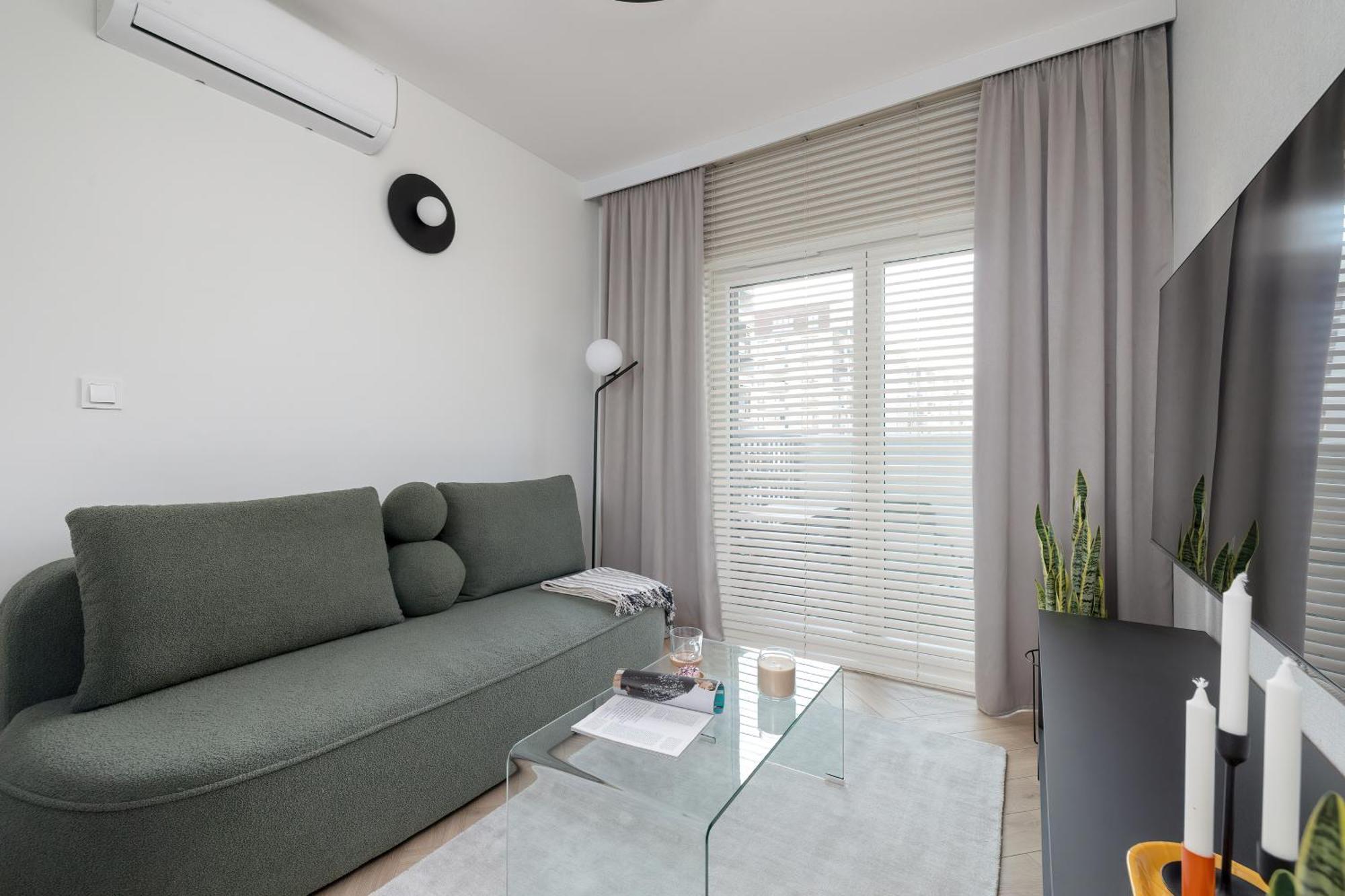 Apartment Nowoczesne Z Parkingiem & Balkonem By Renters