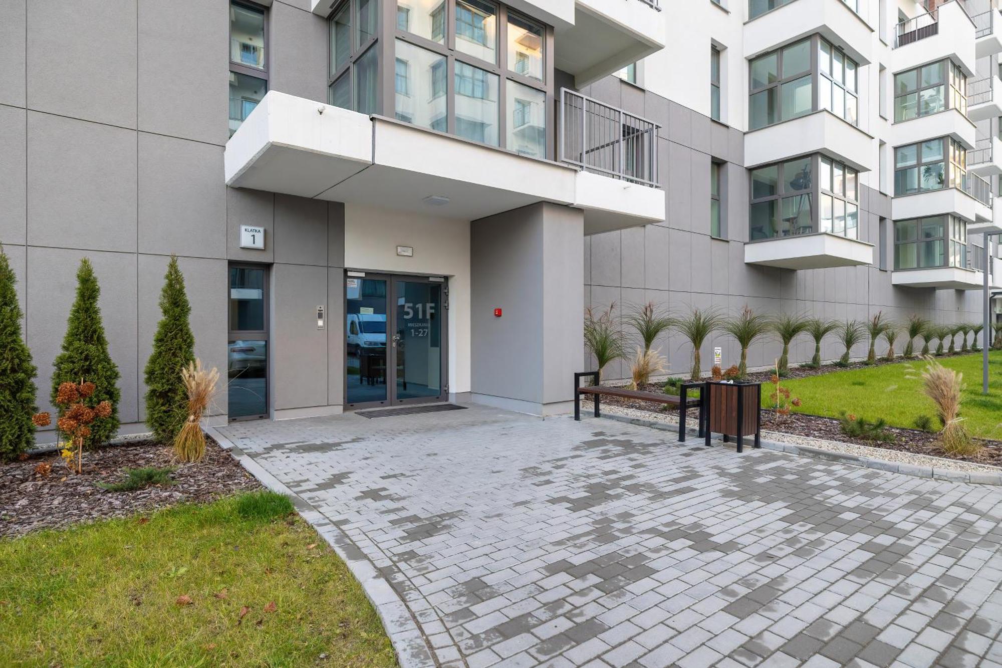 Nowoczesne Z Parkingiem & Balkonem By Renters *