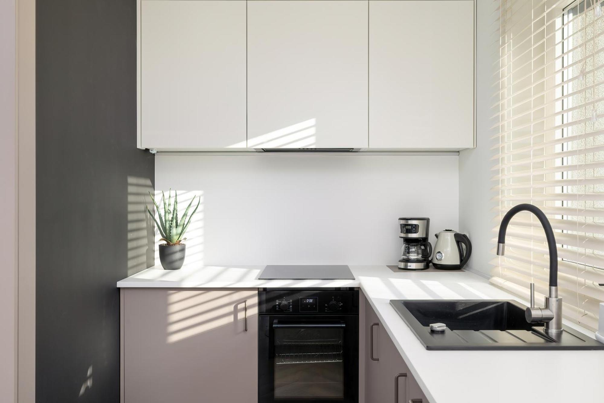 Apartment Nowoczesne Z Parkingiem & Balkonem By Renters